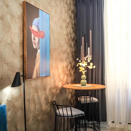 Hedone City Luxury Apartments With Free Parking Pola Esterno foto