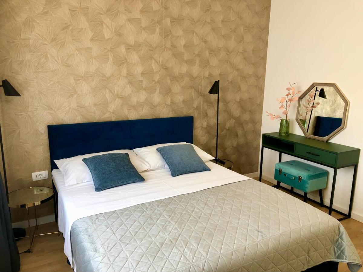 Hedone City Luxury Apartments With Free Parking Pola Esterno foto
