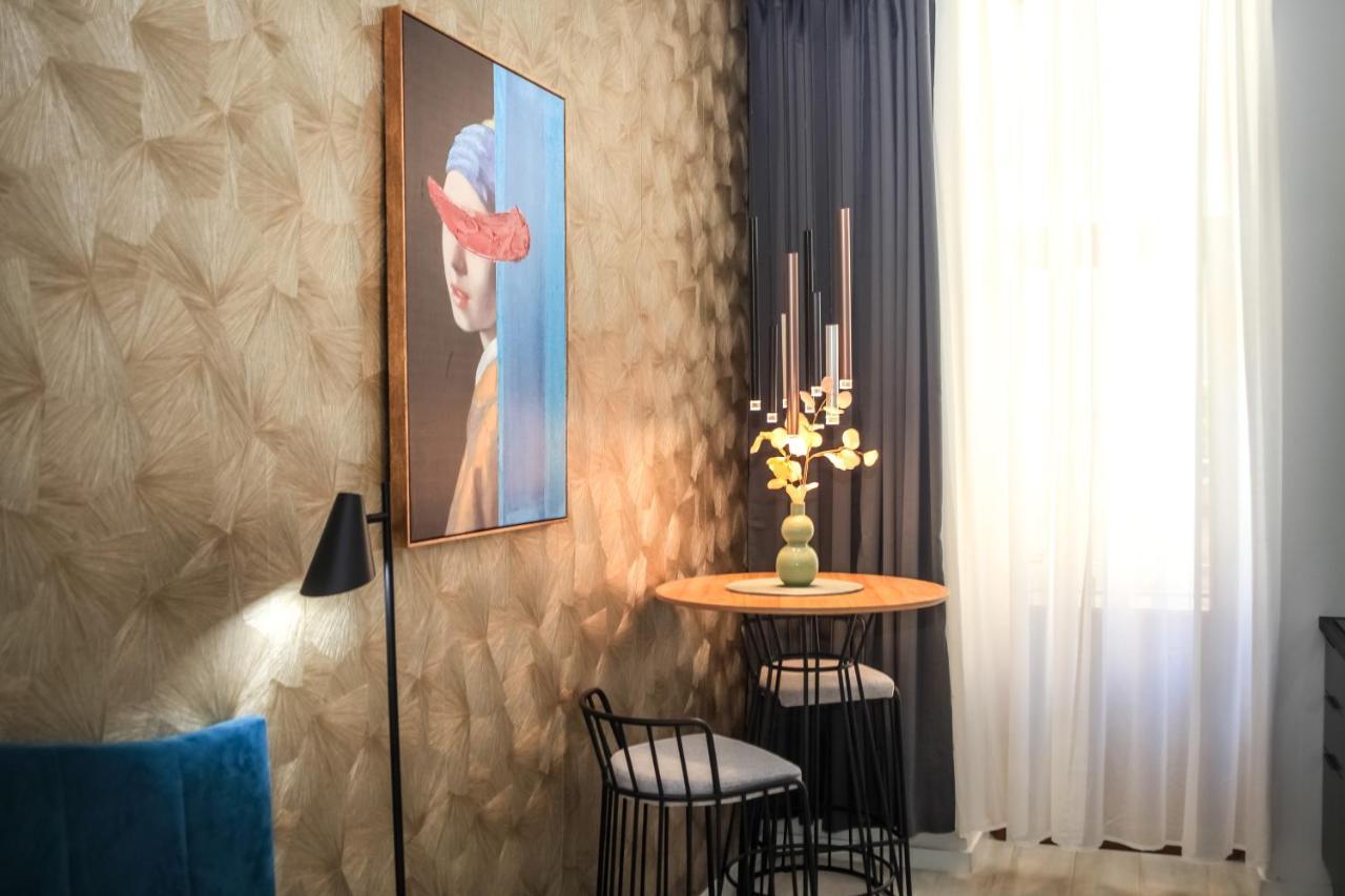 Hedone City Luxury Apartments With Free Parking Pola Esterno foto