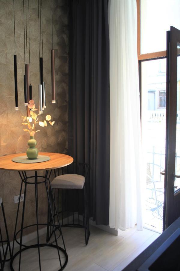 Hedone City Luxury Apartments With Free Parking Pola Esterno foto